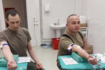 Станция переливания крови провела акцию по заготовке крови, приуроченную к 80-летию Великой Победы Станция переливания крови провела акцию по заготовке крови, приуроченную к 80-летию Великой Победы