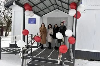 В поселке Лазовское Гурьевского муниципального округа пациентов начали принимать в  новом модульном фельдшерско-акушерском пункте